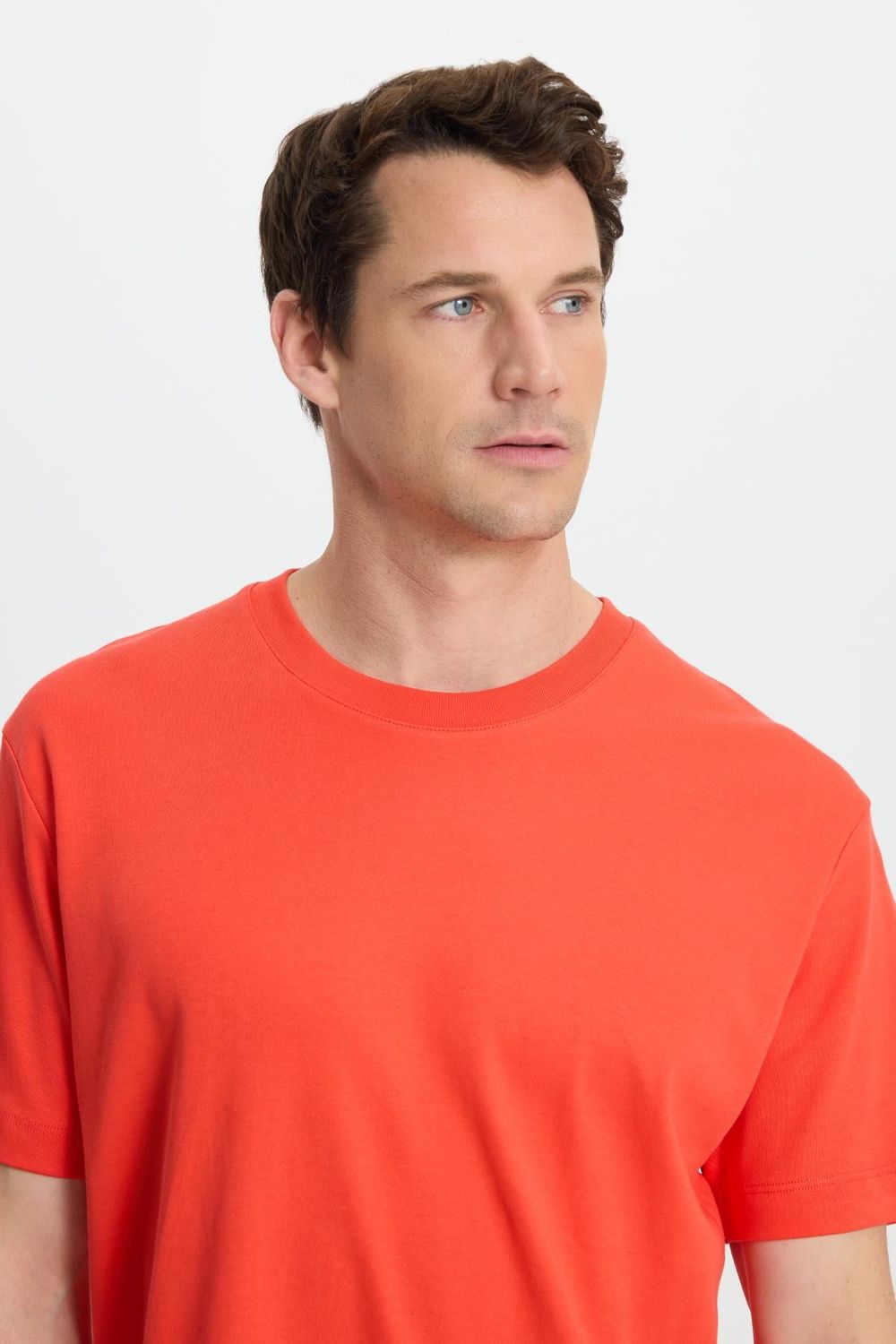 Relax Fit Rahat Kesim Yumuşak Dokulu Pamuklu Bisiklet Yaka Kısa Kol Unisex Tişört