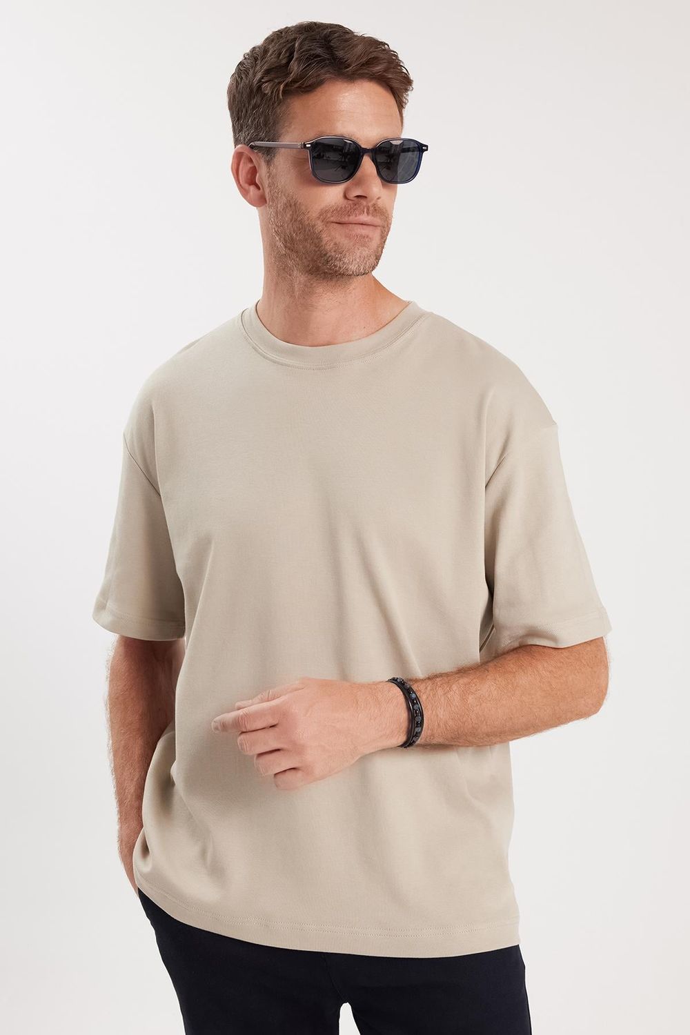 Relax Fit Rahat Kesim Yumuşak Dokulu Pamuklu Bisiklet Yaka Kısa Kol Unisex Tişört