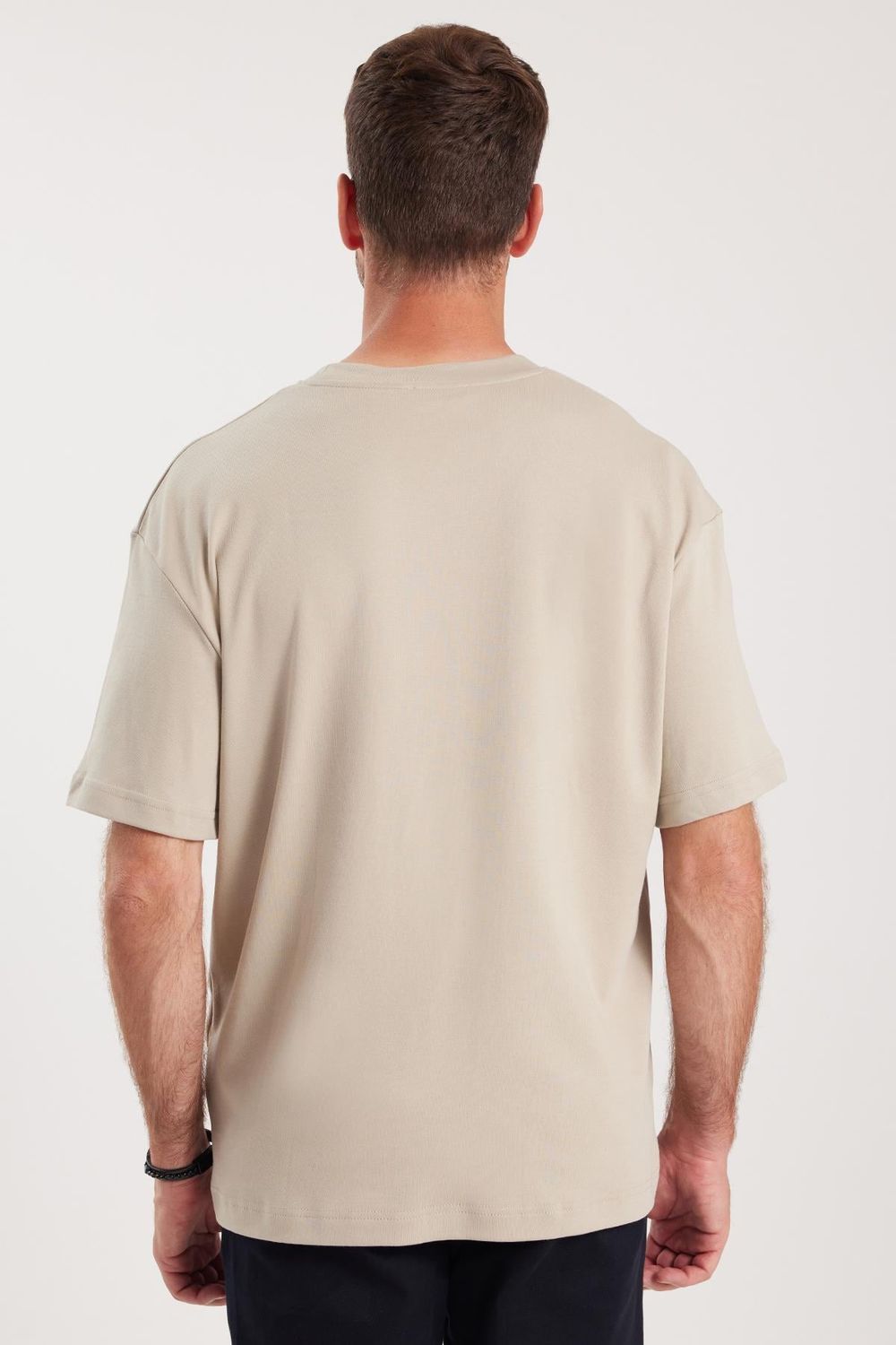 Relax Fit Rahat Kesim Yumuşak Dokulu Pamuklu Bisiklet Yaka Kısa Kol Unisex Tişört