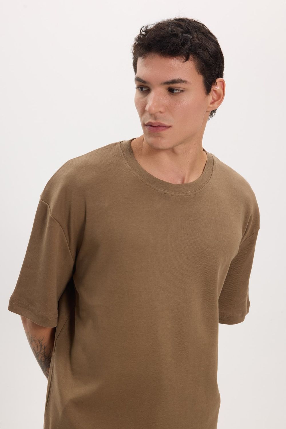 Unisex Oversize Geniş Kesim %100 Pamuk Yumuşak Dokulu Basic Bisiklet Yaka Kahverengi Tişört