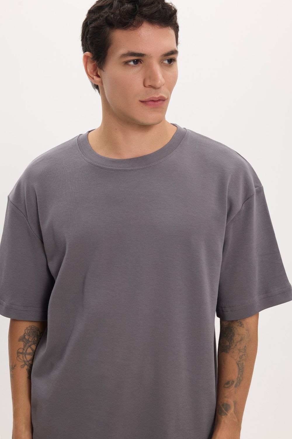 Unisex Oversize Geniş Kesim %100 Pamuk Yumuşak Dokulu Basic Bisiklet Yaka Füme Tişört