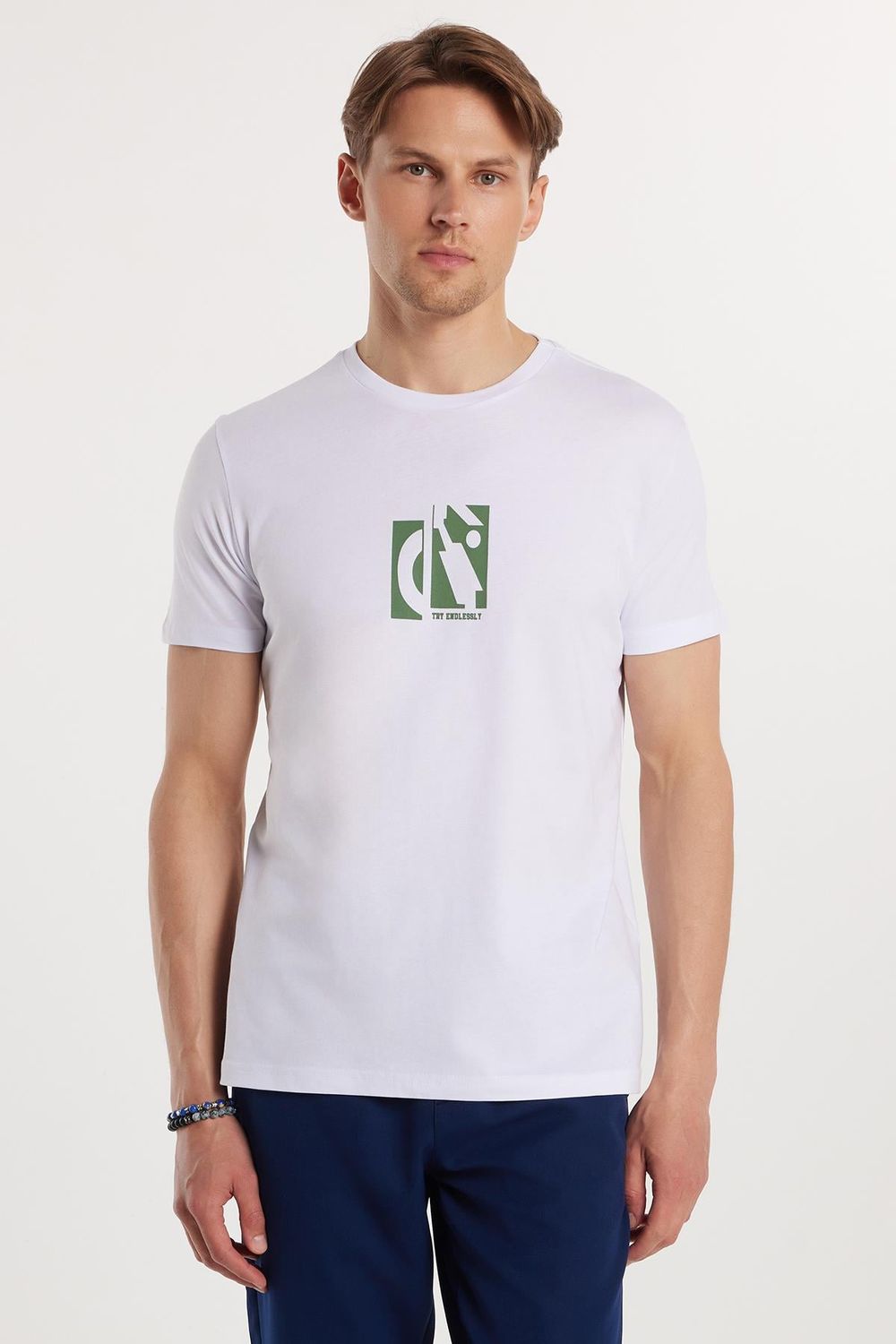Erkek Slim Fit Dar Kesim %100 Pamuk Yumuşak Dokulu Baskılı Beyaz Bisiklet Yaka Tişört