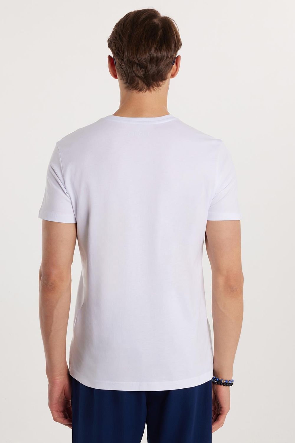 Erkek Slim Fit Dar Kesim %100 Pamuk Yumuşak Dokulu Baskılı Beyaz Bisiklet Yaka Tişört