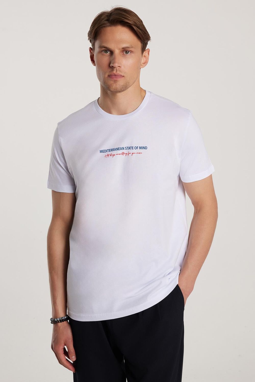  Erkek Slim Fit Dar Kesim %100 Pamuk Yumuşak Dokulu Baskılı Beyaz Bisiklet Yaka Tişört