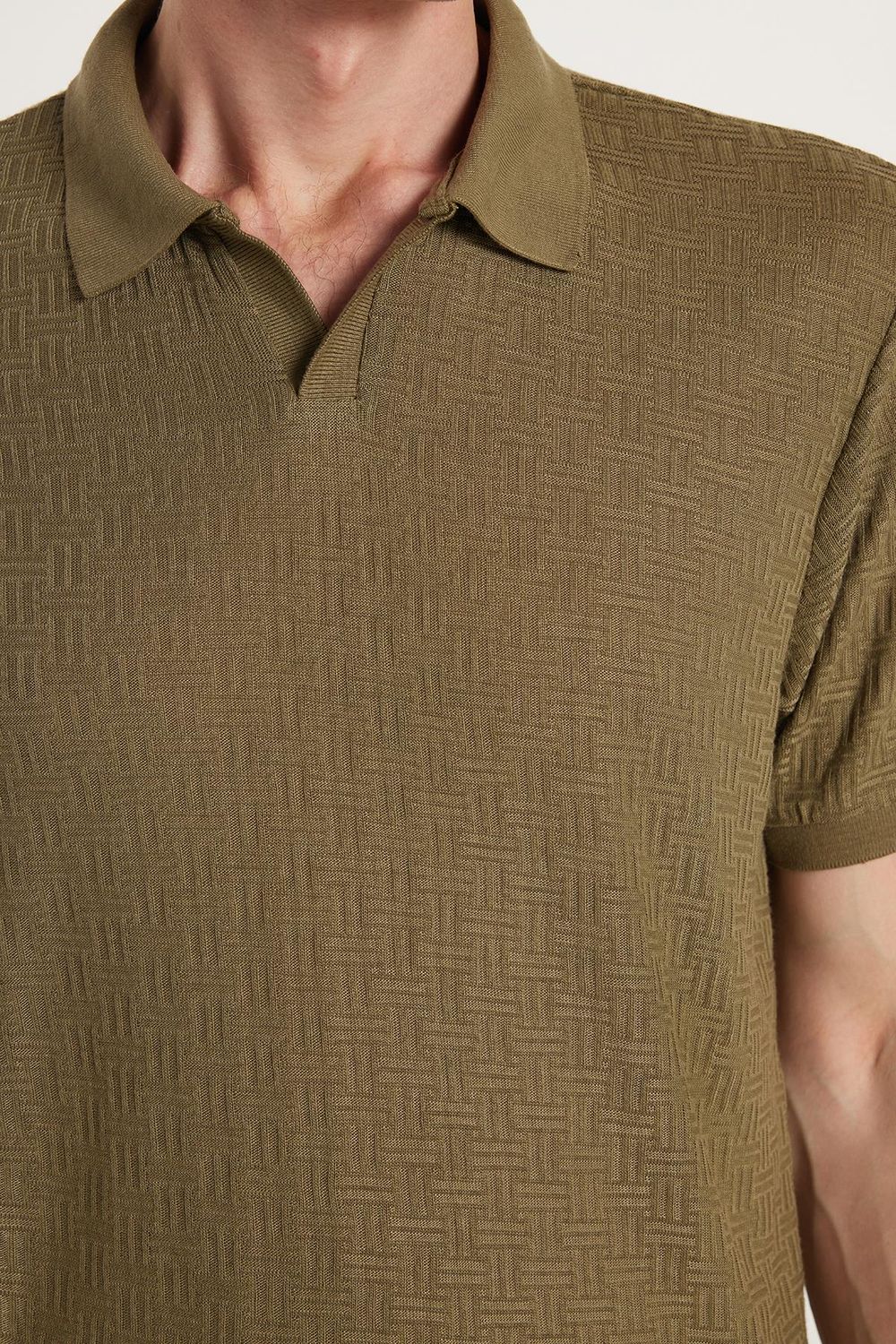 Erkek Slim Fit Dar Kesim Viskon Kumaş Desenli Düz Pike Düğmesiz Haki Polo Yaka Tişört
