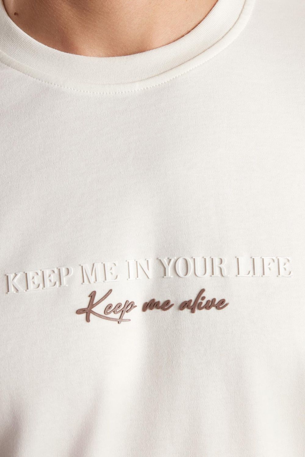 ERKEK BASKILI KEEP ME ALIVE TİŞÖRT
