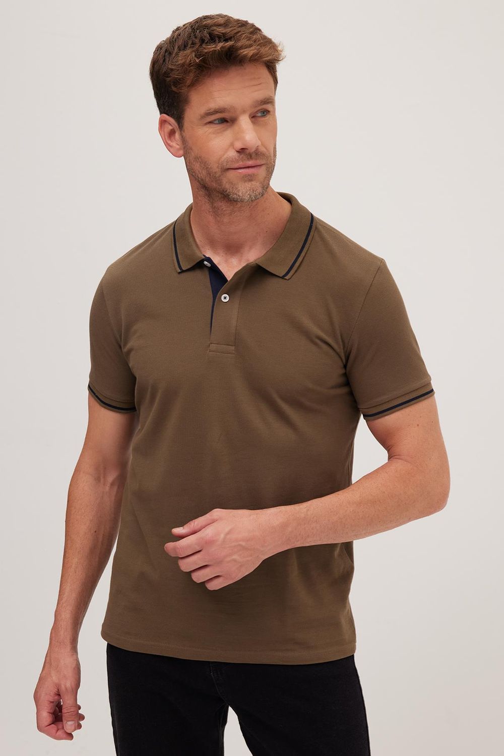 Erkek Slim Fit Dar Kesim Pamuklu Yumuşak Dokulu Serin Tutan Kumaş Düz Pike Polo Yaka Tişört