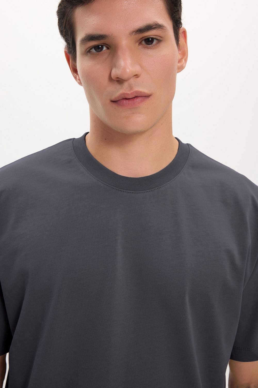 BOXY FIT SHORT SLV PLAIN CREW NECK T-SHIRT