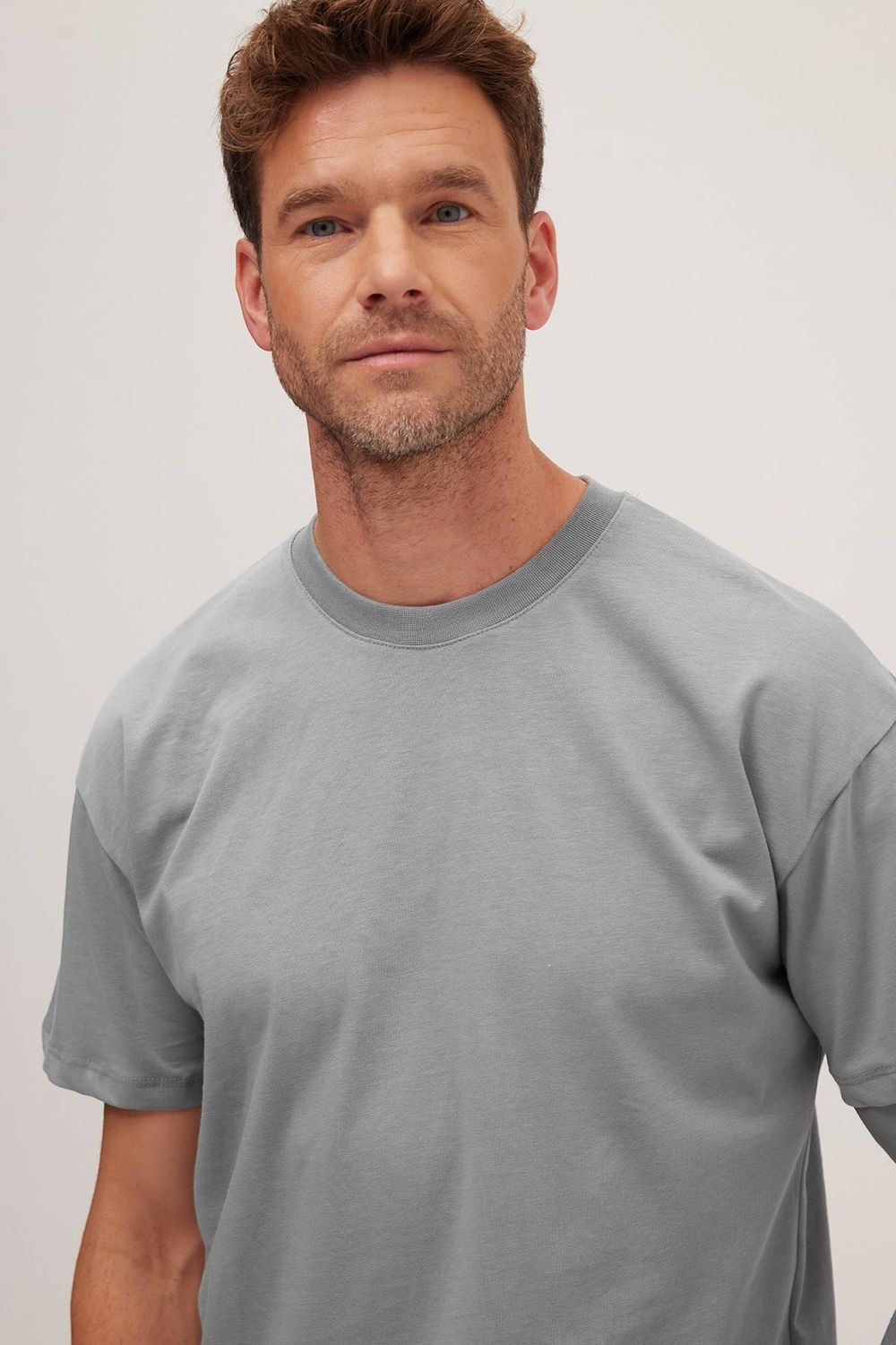 BOXY FIT SHORT SLV PLAIN CREW NECK T-SHIRT