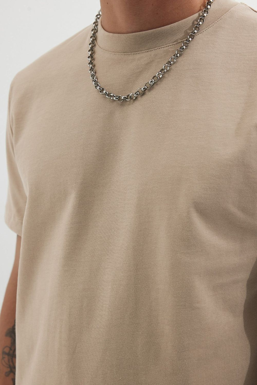 REGULAR FIT SHORT SLV PLAIN CREW NECK T-SHIRT