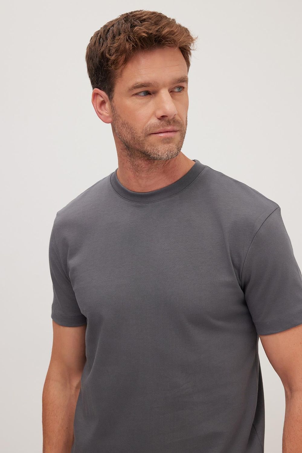 REGULAR FIT SHORT SLV PLAIN CREW NECK T-SHIRT