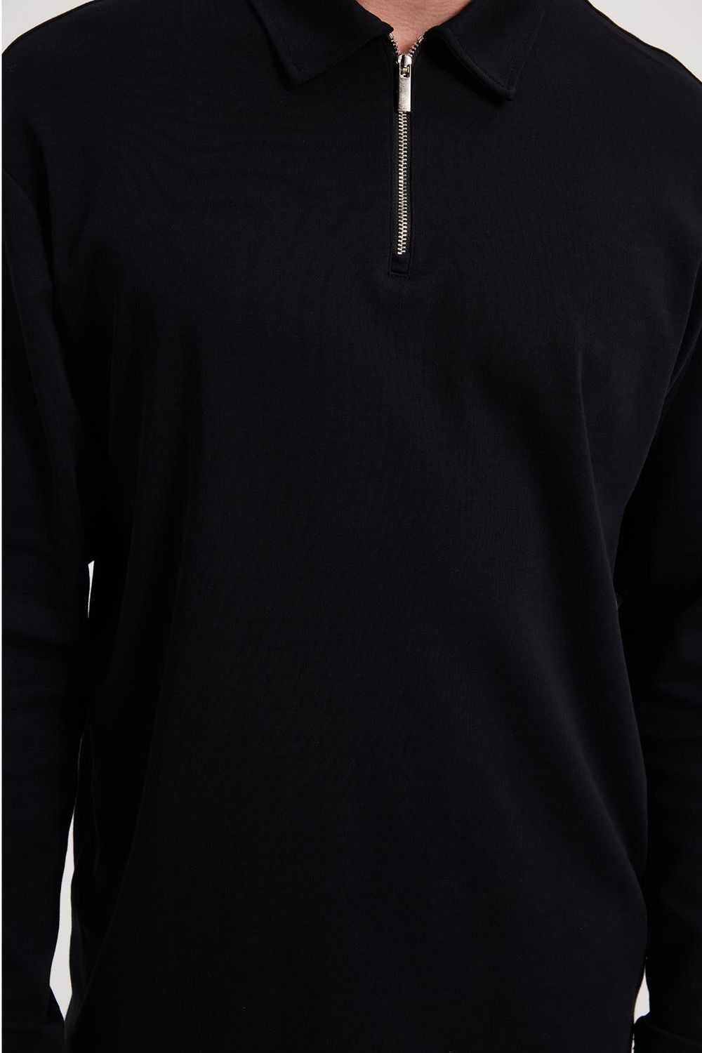 RELAX FIT POLO NECK HALF ZIPPER  LONG SLV T-SHIRT COTTON PLAIN