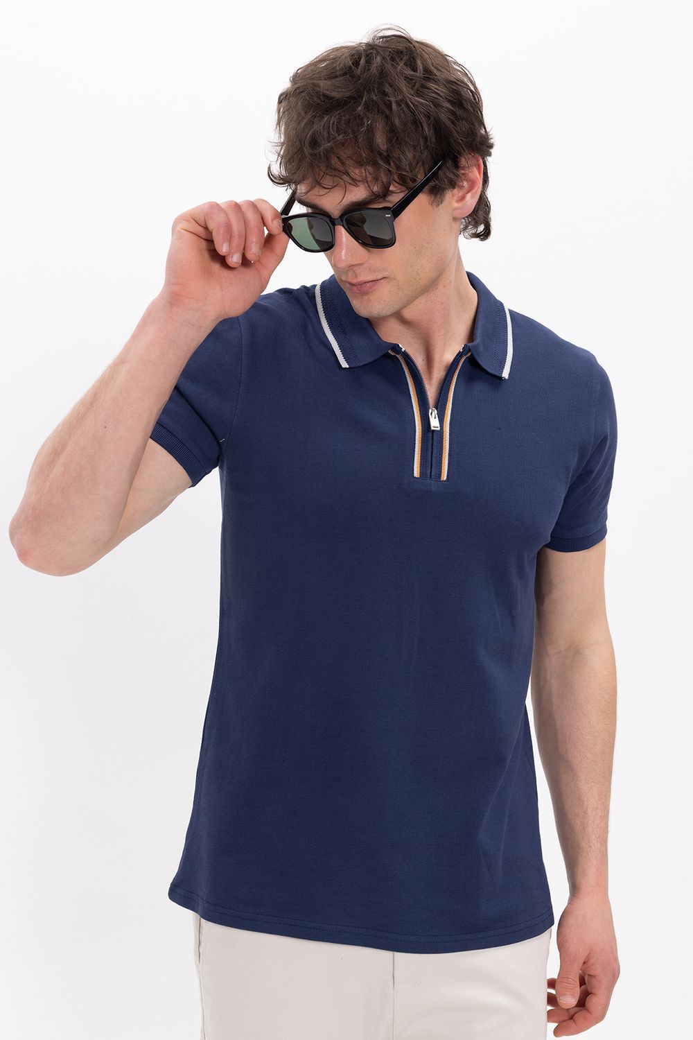 Erkek Slim Fit Dar Kesim %100 Pamuk Kısa Kollu Yarım Fermuarlı Lacivert Polo Yaka Tişört