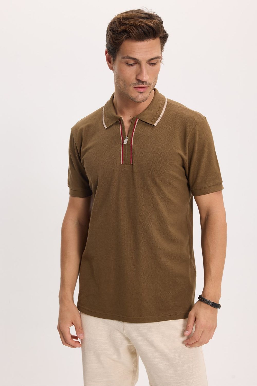 Erkek Slim Fit Dar Kesim %100 Pamuk Kısa Kollu Yarım Fermuarlı Vizon Polo Yaka Tişört