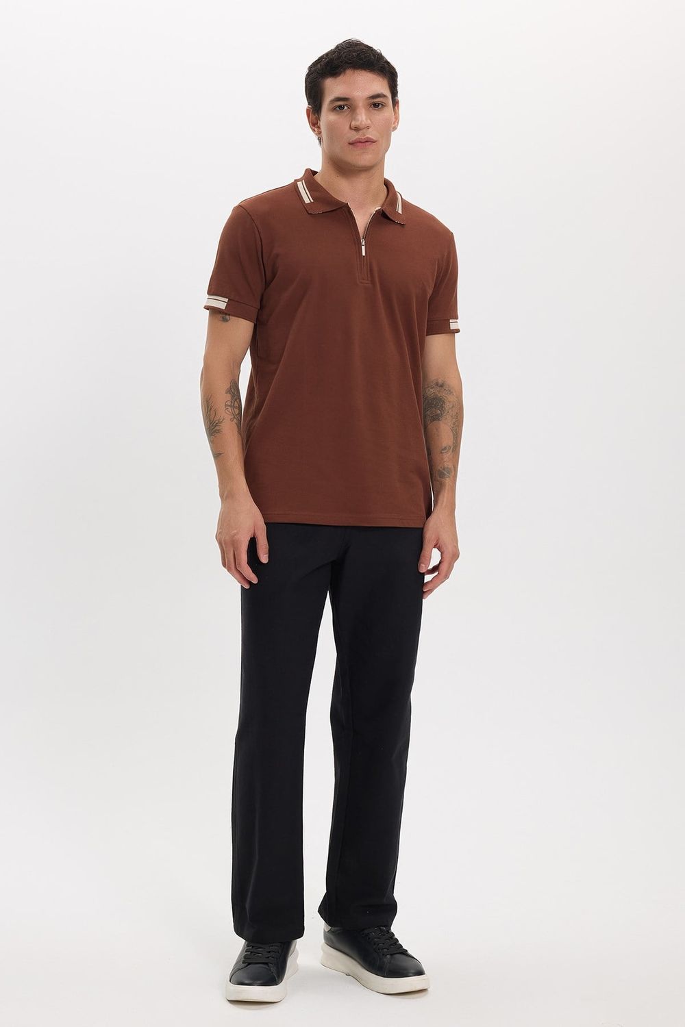 Erkek Slim Fit Dar Kesim %100 Pamuk Kısa Kollu Fermuarlı Kahverengi Polo Yaka Tişört