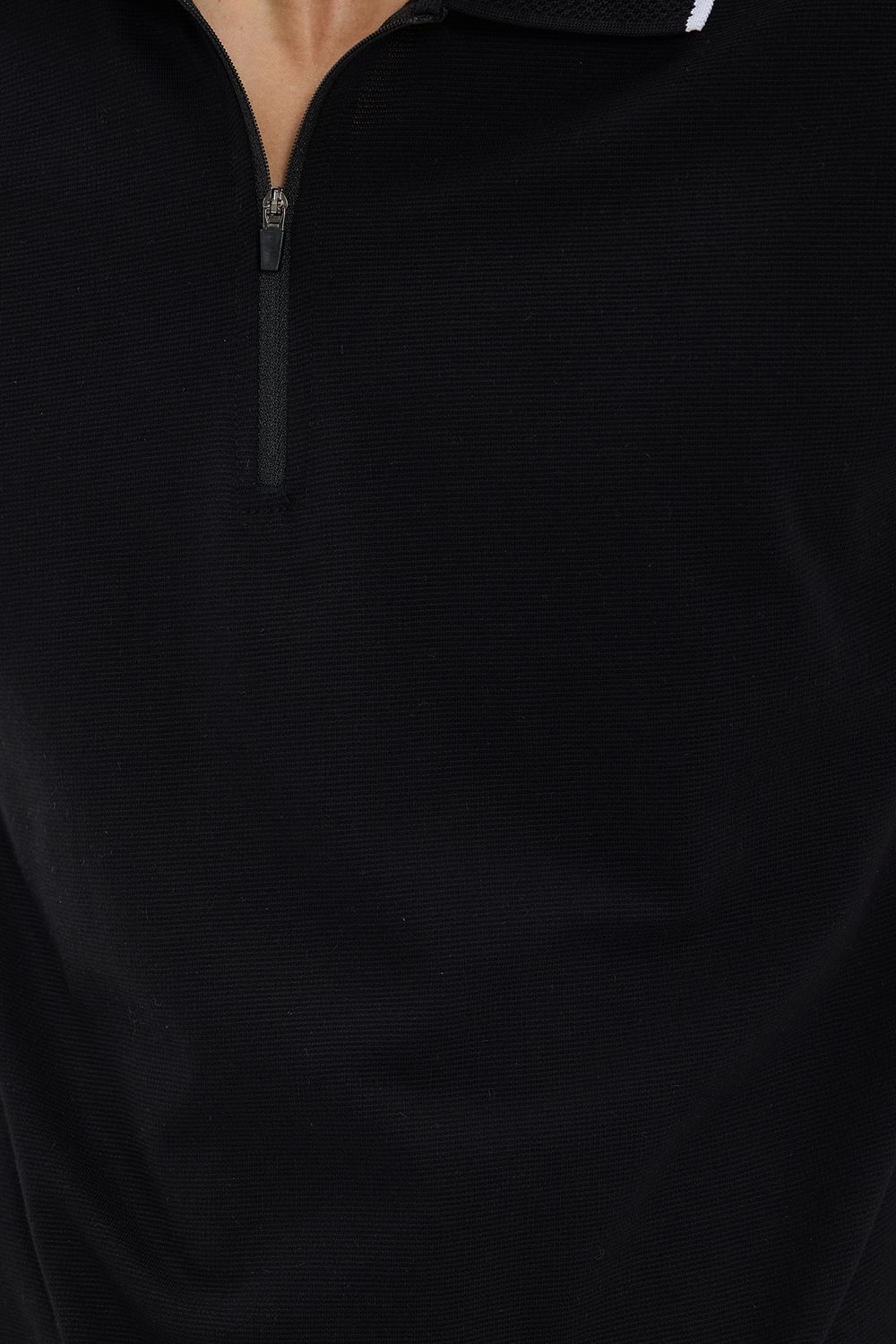 Erkek Slim Fit Dar Kesim %100 Pamuk Jakarlı Düz Yaka ve Kol Detaylı Siyah Polo Yaka Tişört