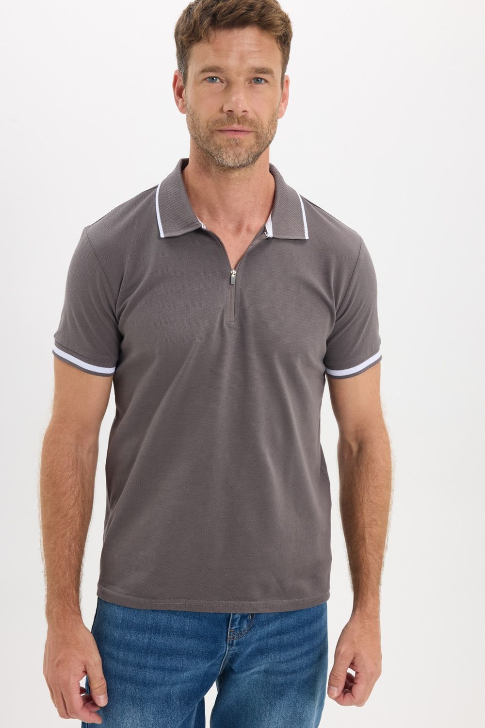 Erkek Slim Fit Dar Kesim %100 Pamuk Jakarlı Düz Yaka ve Kol Detaylı Gri Polo Yaka Tişört