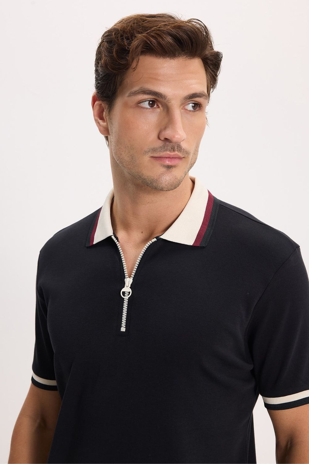 Erkek Slim Fit Dar Kesim %100 Pamuk Kısa Kollu Yarım Fermuarlı Siyah Polo Yaka Tişört