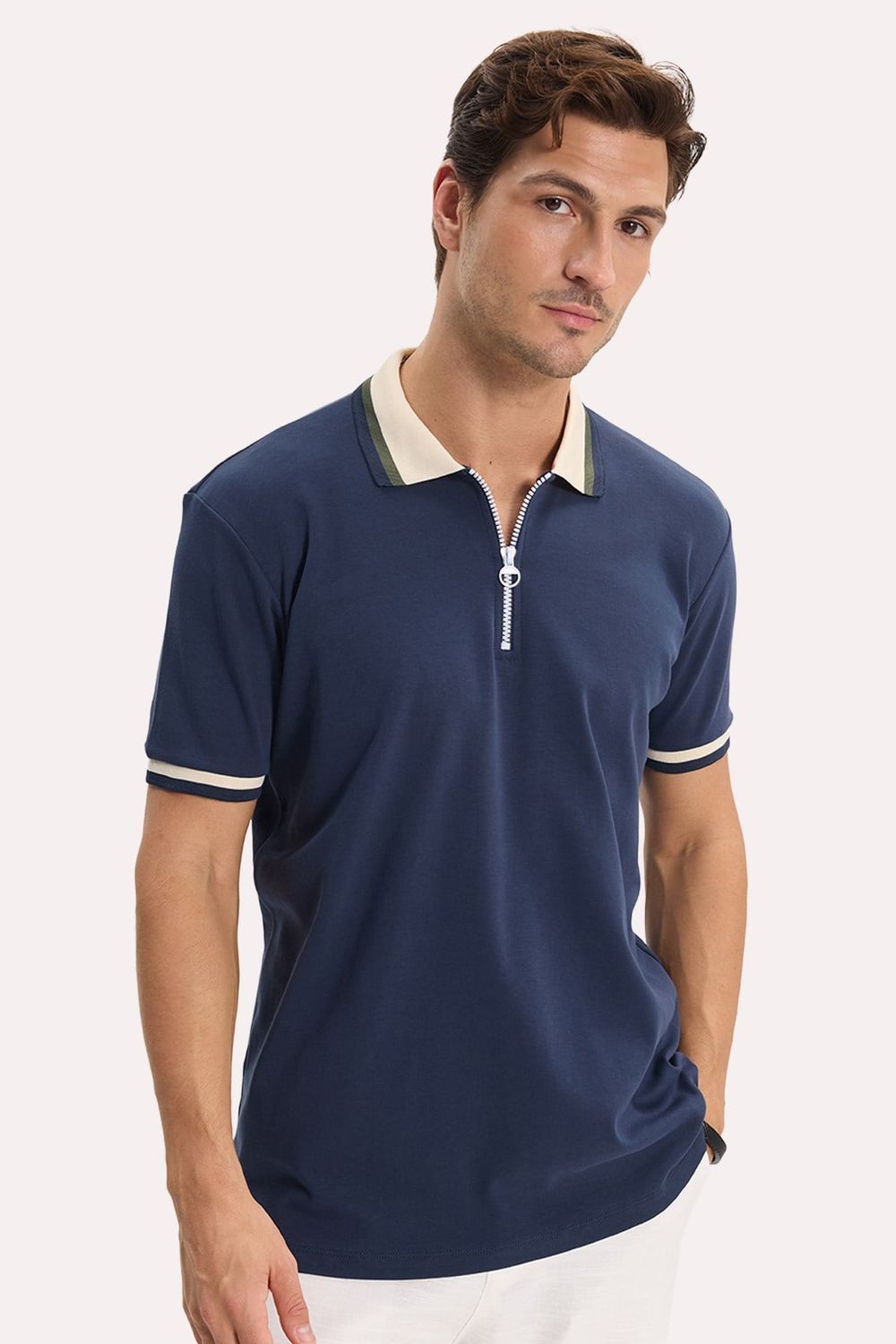 Erkek Slim Fit Dar Kesim %100 Pamuk Kısa Kollu Yarım Fermuarlı Lacivert Polo Yaka Tişört