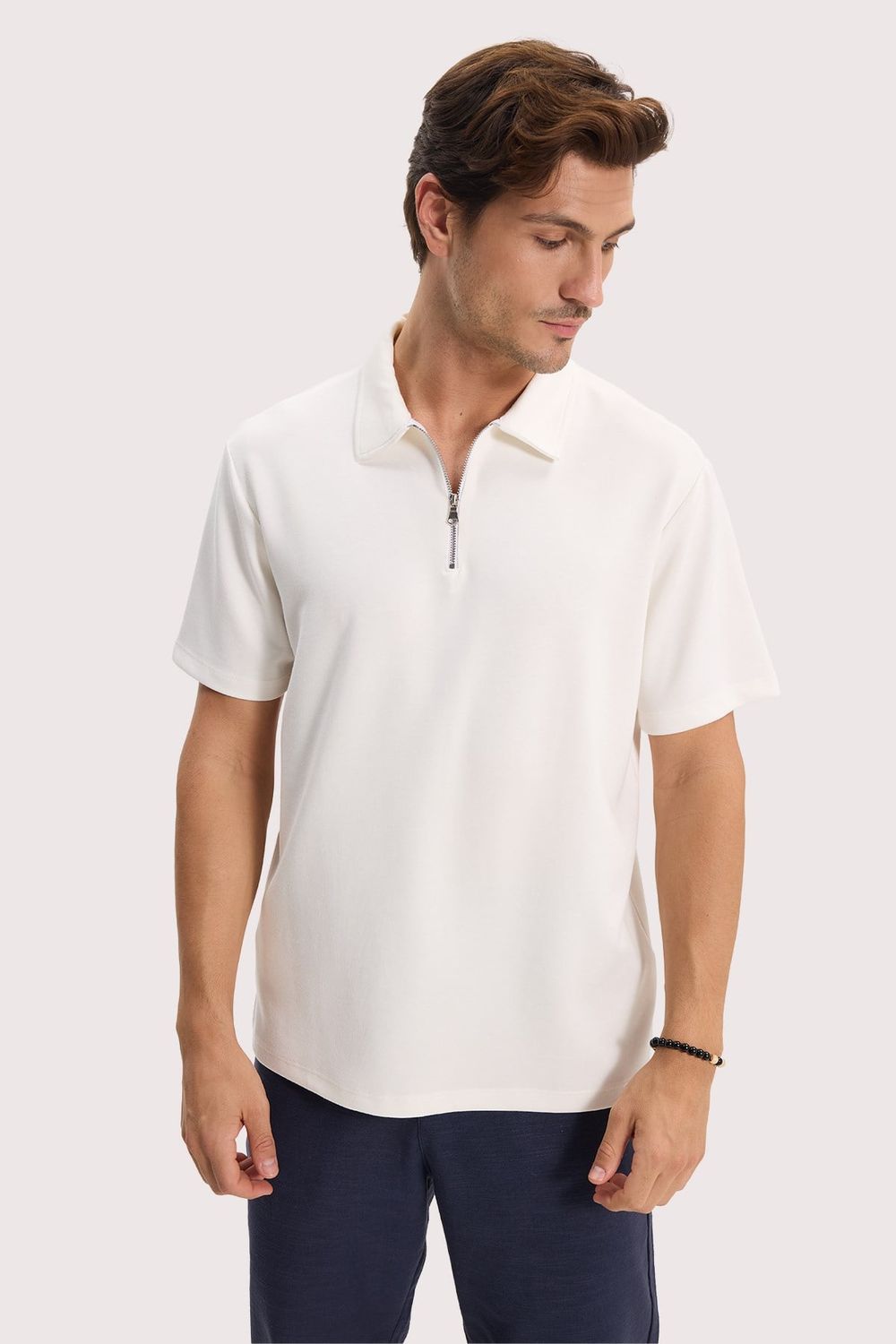 Erkek Slım Fit Dar Kesim Ekstra Soft Modal Kumaş Kısa Kollu Yarım Fermuarlı Beyaz Polo Yaka Tişört