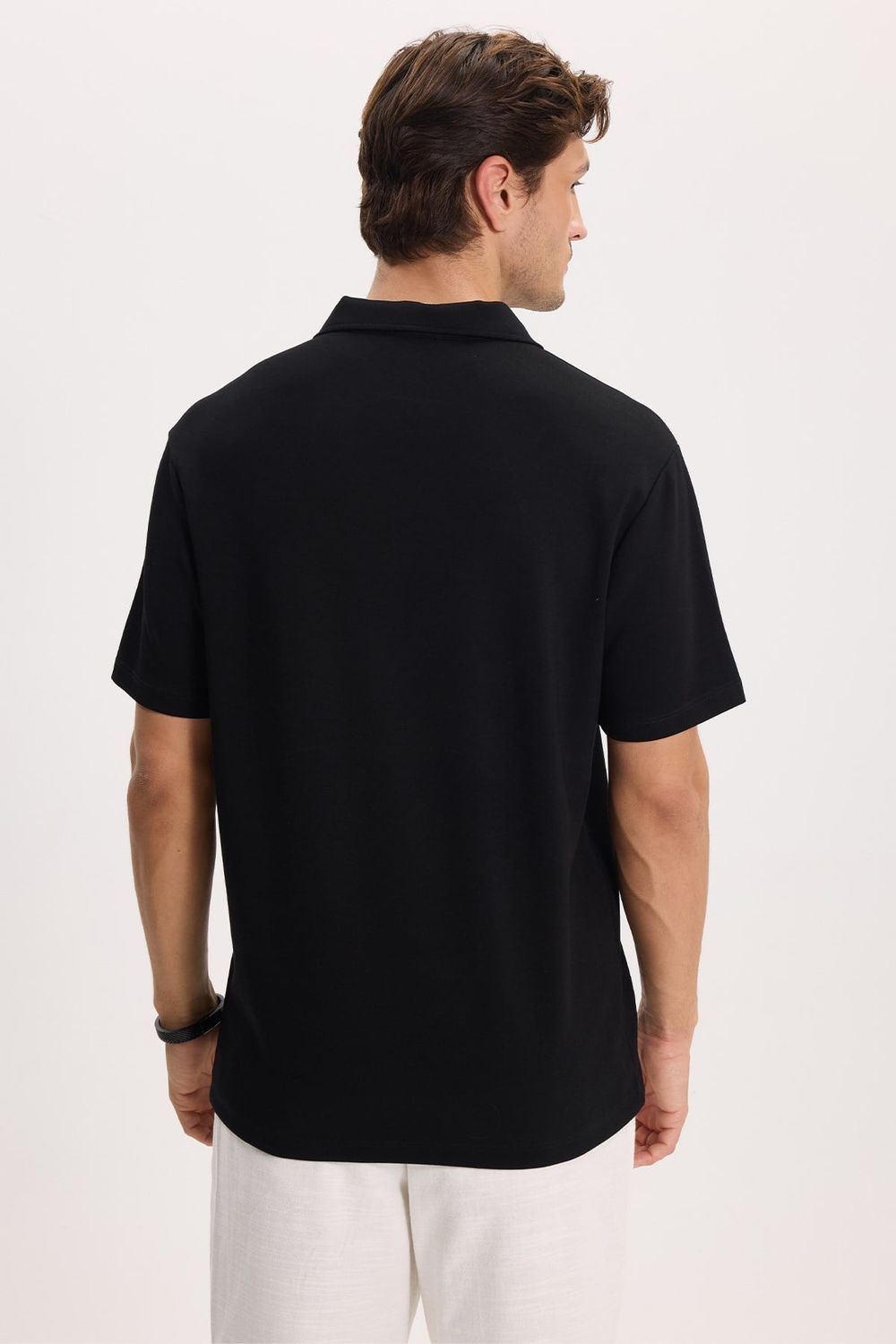 Erkek Regular Fit Rahat Kesim Ekstra Soft Modal Kumaş Kısa Kollu Yarım Fermuarlı Siyah Polo Yaka Tişört