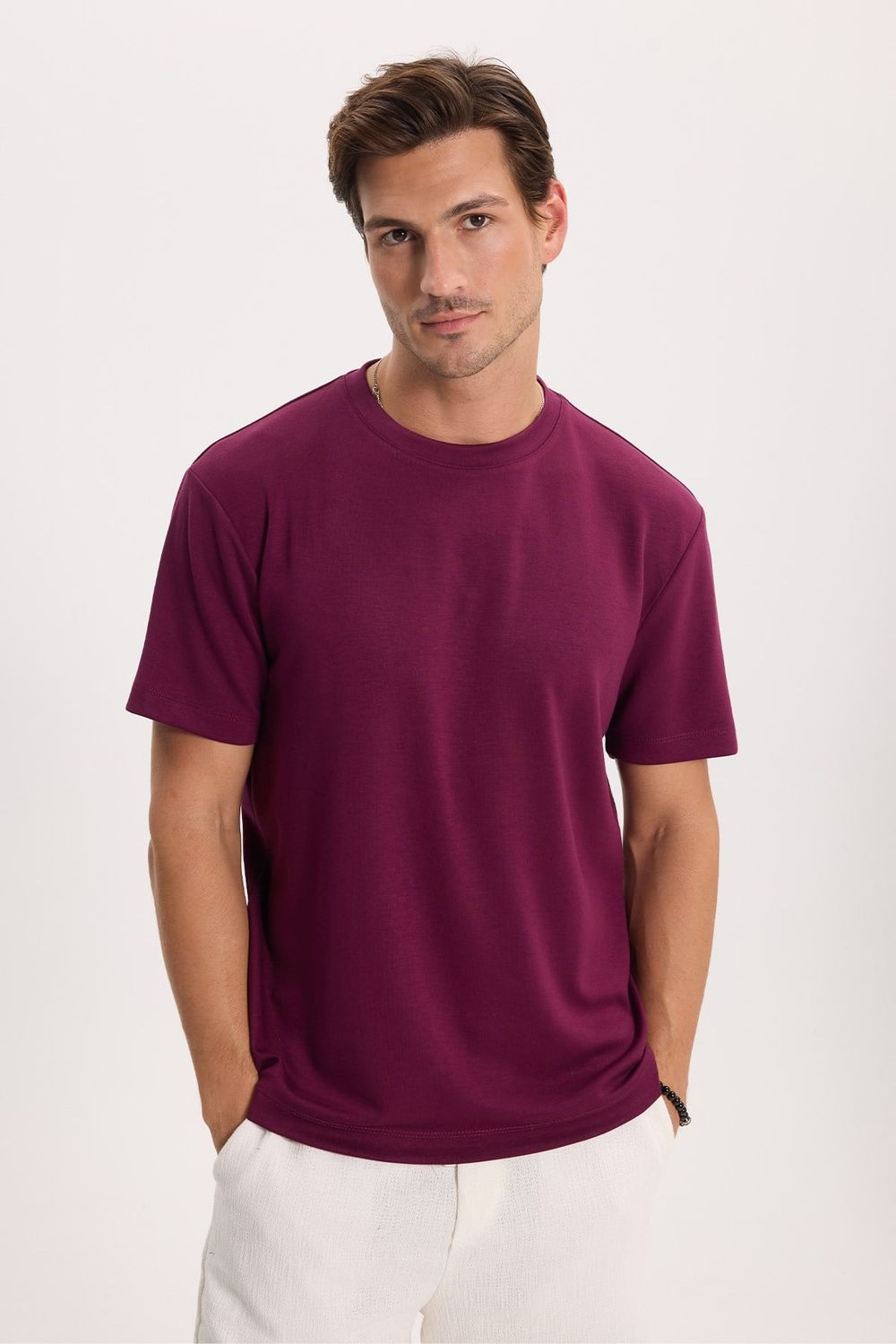 Erkek Regular Fit Rahat Kesim Ekstra Soft Modal Kumaş Bisiklet Yaka Kısa Kollu Bordo Tişört