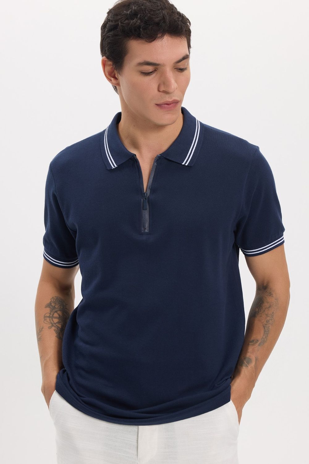 Erkek Slim Fit Dar Kesim %100 Pamuk Kısa Kollu Fermuarlı Lacivert Polo Yaka Tişört