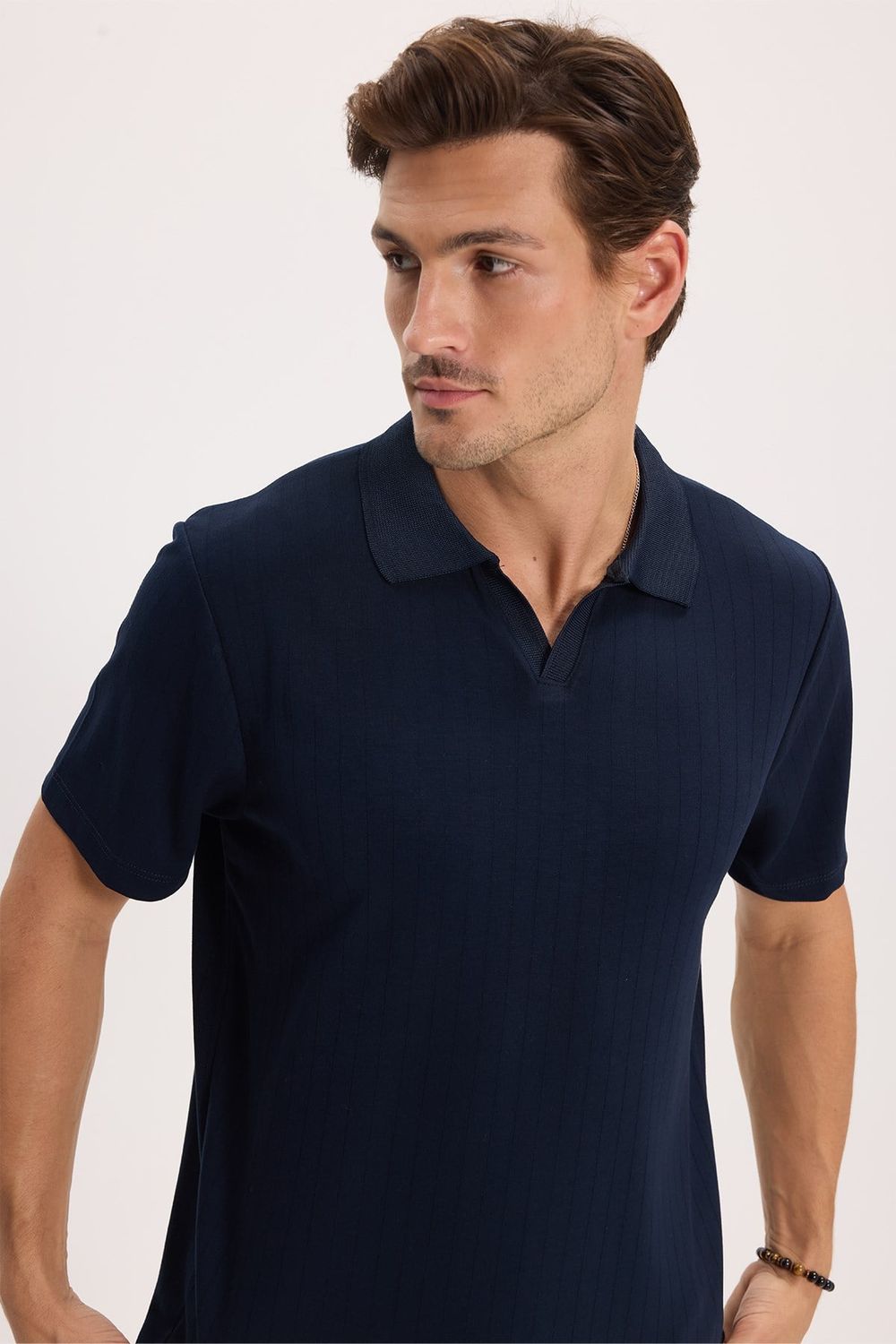 Erkek Slim Fit Dar Kesim Pamuklu Kısa Kollu Çizgili Lacivert Polo V Yaka Tişört