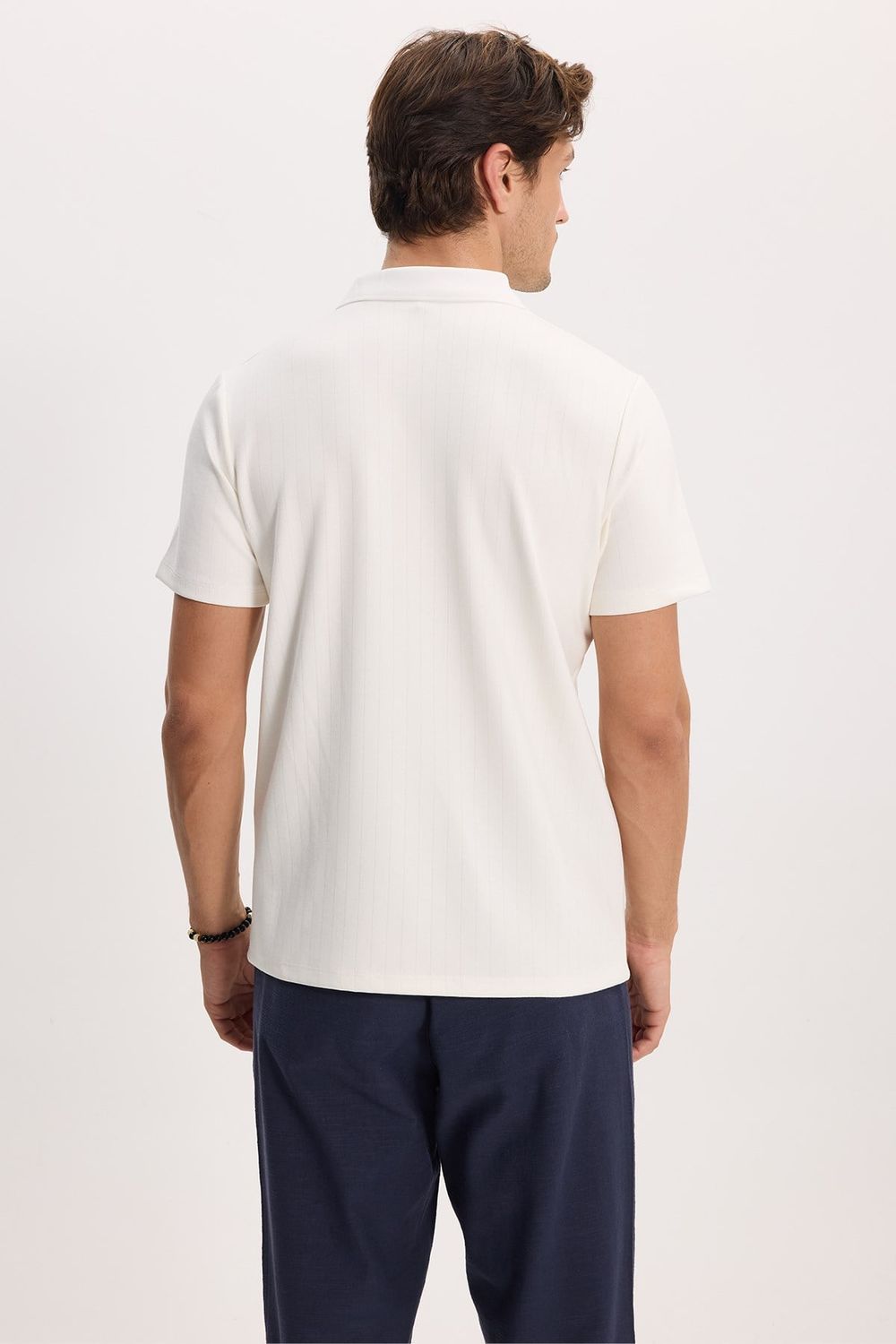 Erkek Slim Fit Dar Kesim Pamuklu Kısa Kollu Çizgili Ekru Polo V Yaka Tişört