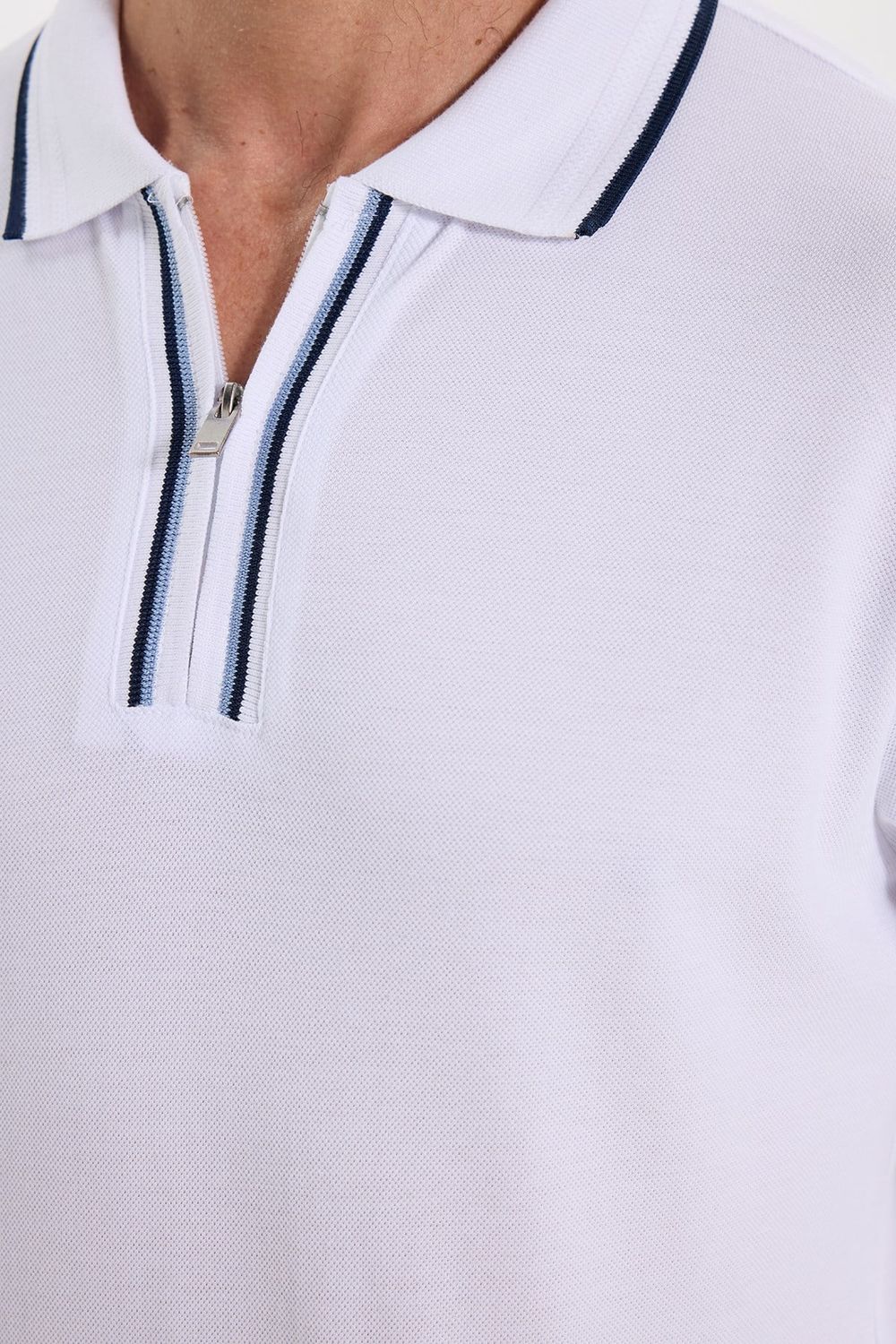 Erkek Slim Fit Dar Kesim %100 Pamuk Uzun Kollu Fermuarlı Beyaz Polo Yaka Tişört