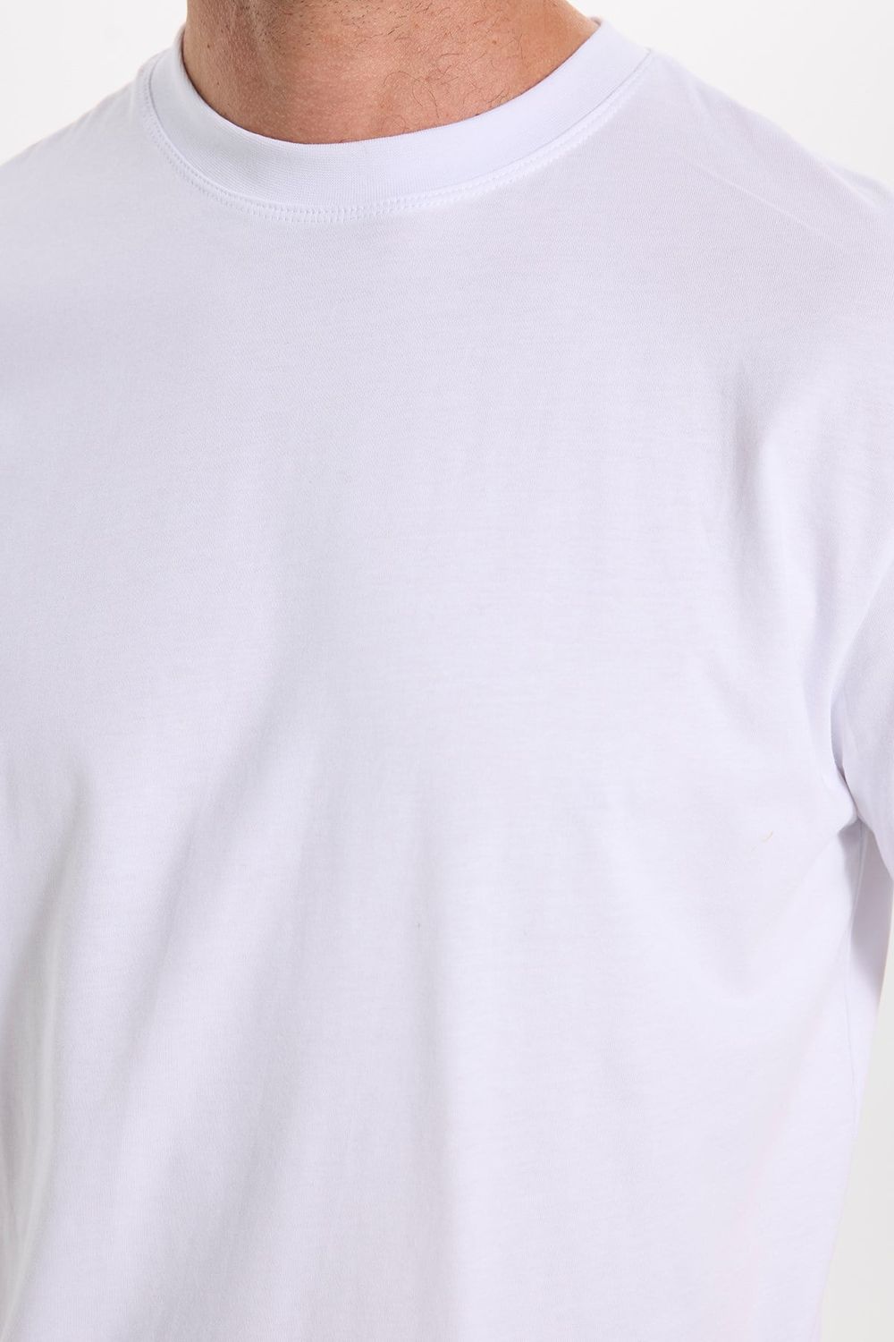 Erkek Loose Fit Rahat Kesim %100 Pamuk Kısa Kollu Beyaz Bisiklet Yaka Tişört