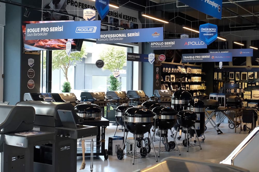 Napoleon kömürlü barbekü teşhir alanı