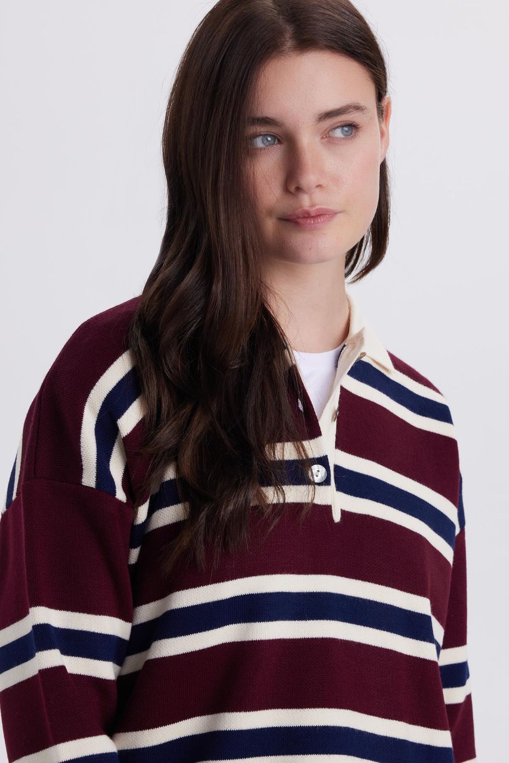 Kadın Regular Fit Klasik Kesim Çizgili Polo Yaka Bordo Kazak