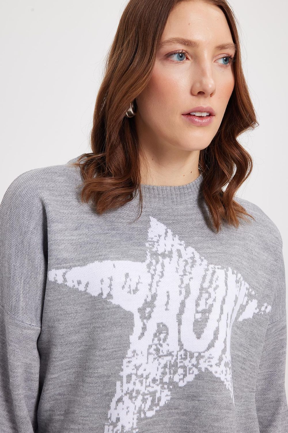 Kadın Oversize Geniş Kesim Örme Detaylı Baskılı Bisiklet Yaka Gri Kazak