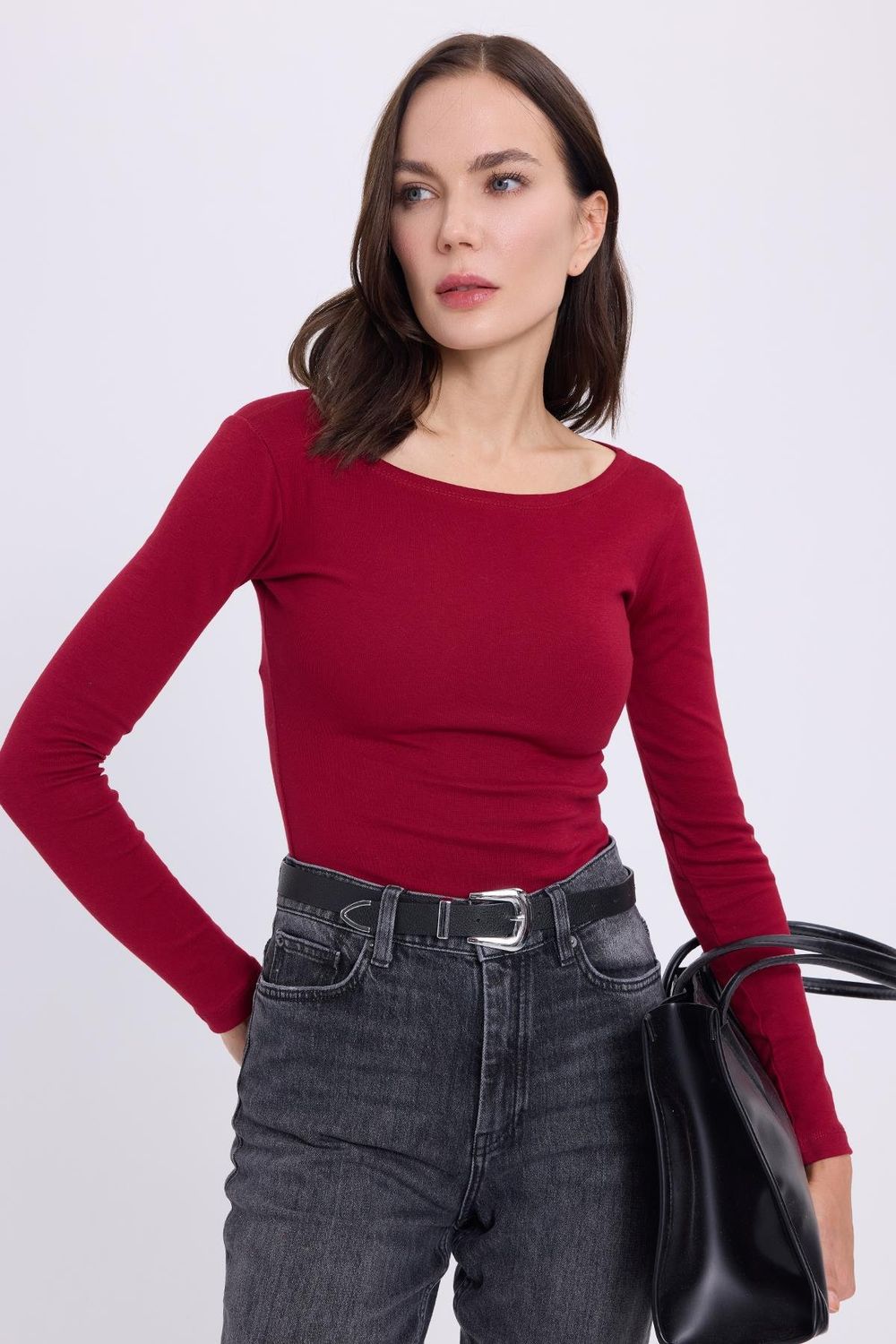 Kadın Slim Fit Dar Kesim Pamuklu Modal Kumaş Uzun Kollu Kayık Yaka Koyu Bordo Bluz