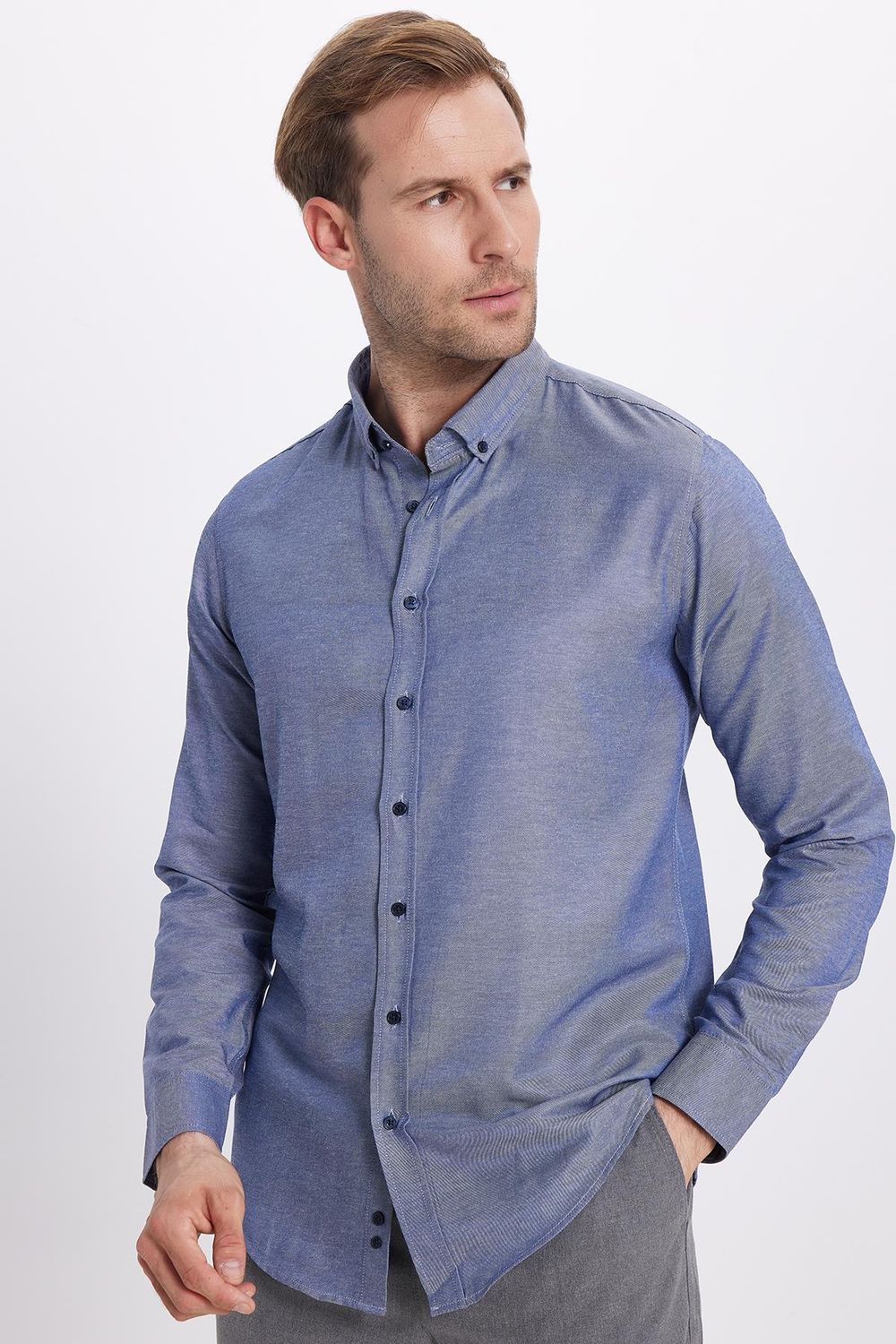 Slim Fit Uzun Kollu Düğmeli Yaka Pamuklu Kolay Ütü Düz Erkek Gömlek