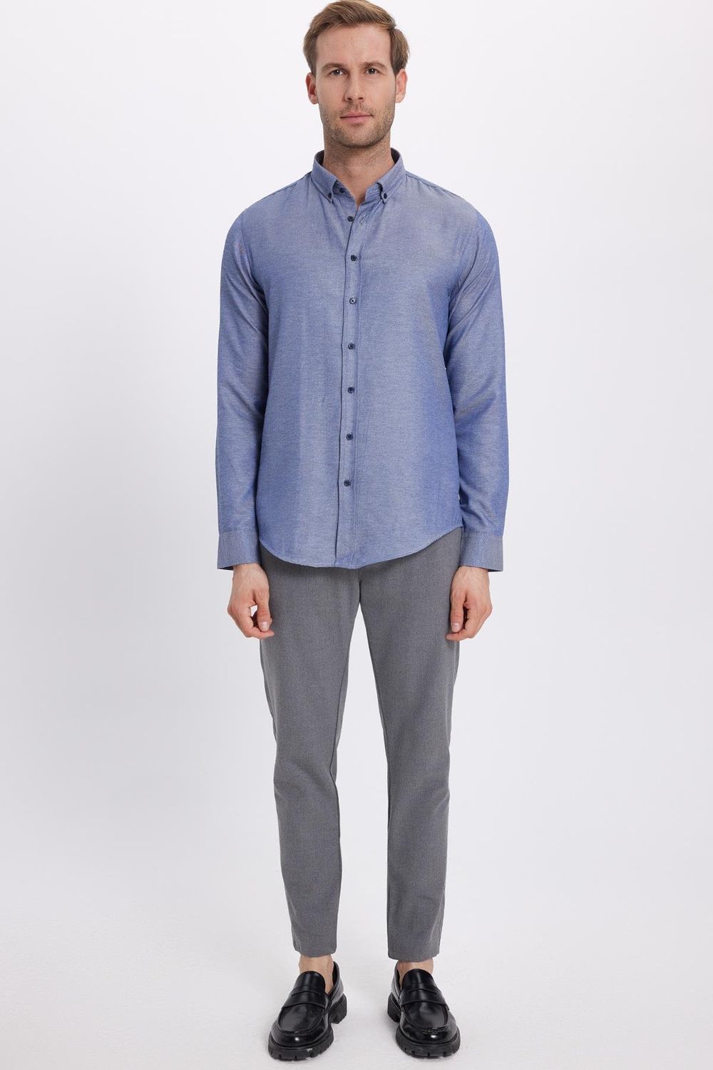 Slim Fit Uzun Kollu Düğmeli Yaka Pamuklu Kolay Ütü Düz Erkek Gömlek