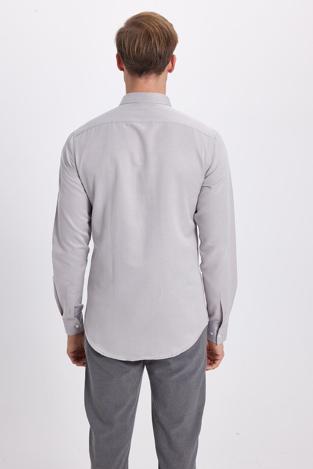 Erkek Slim Fit Dar Kesim Pamuklu Kolay Ütü Gri Düğmeli Yaka Gömlek