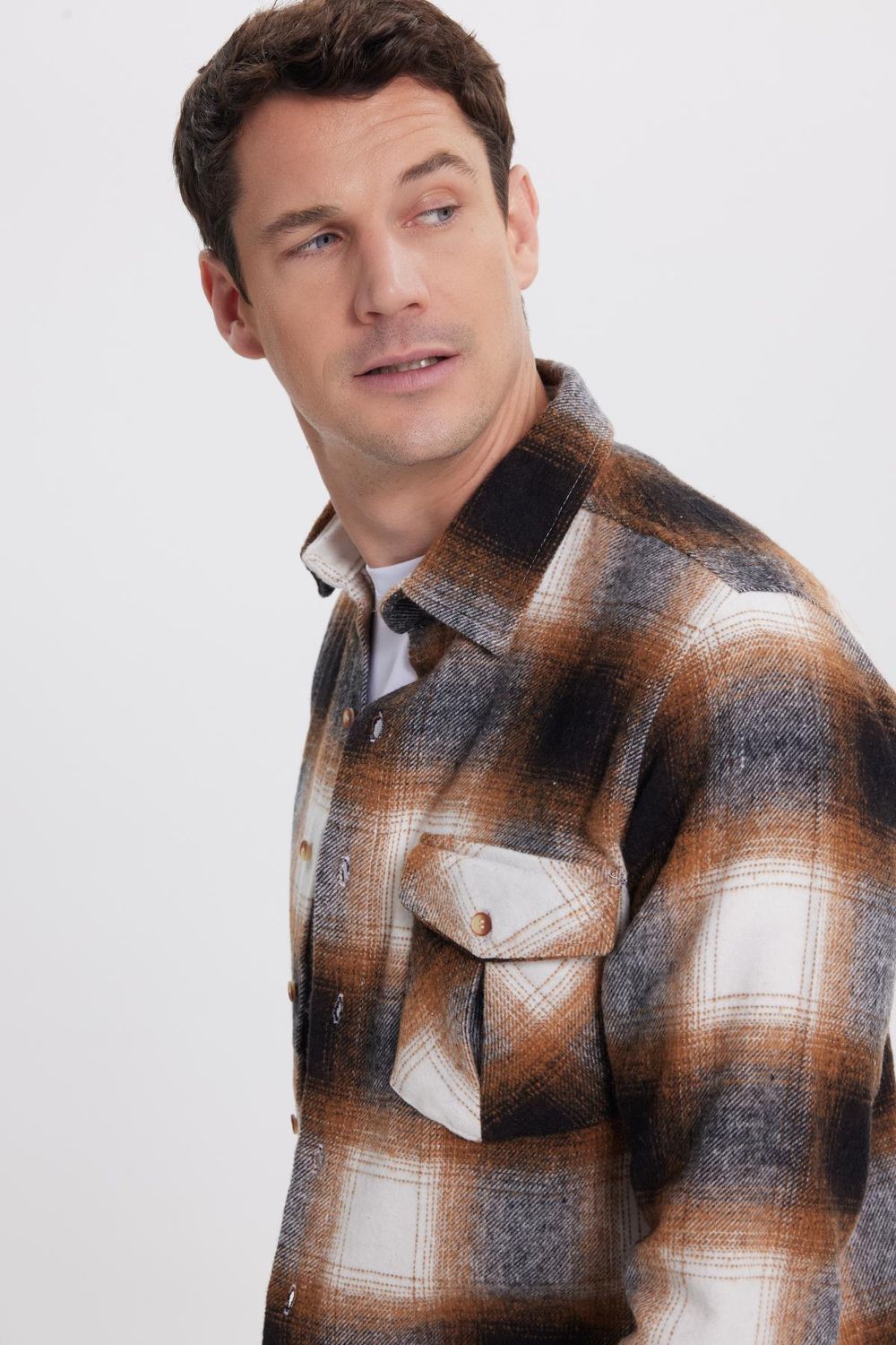 Erkek Slim Fit Dar Kesim Kareli Tek Cepli Oduncu Gömlek