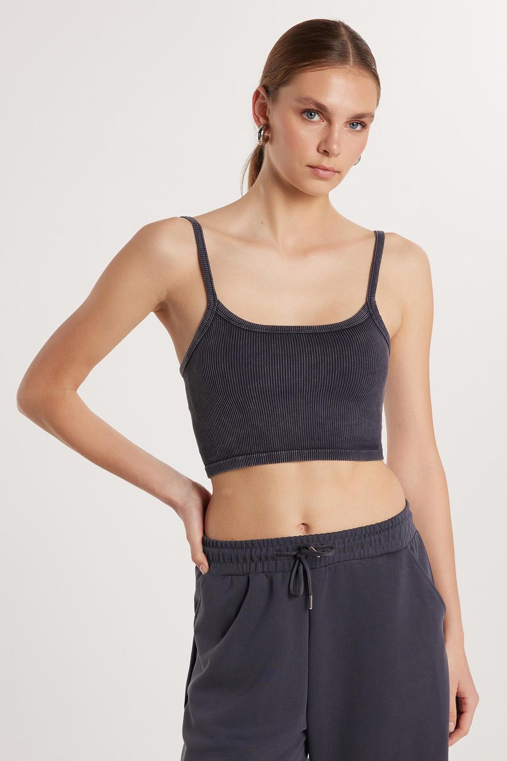 Kadın Slim Fit Kare Yaka Düz Basic Antrasit Atlet