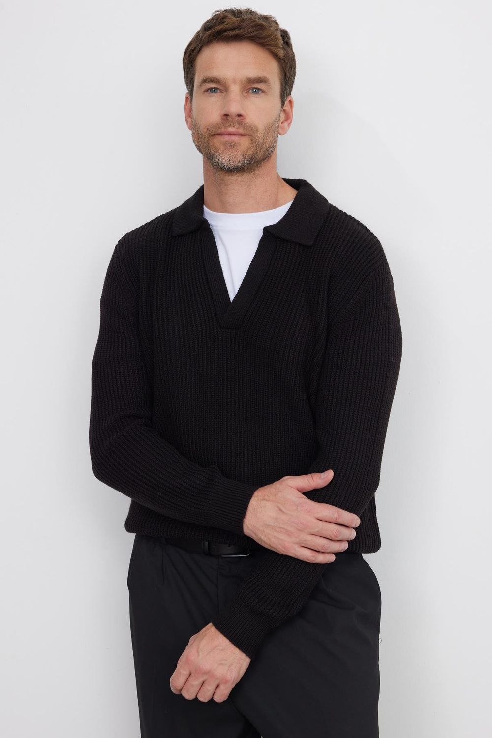 Erkek Slim Fit Dar Kesim Polo Yaka Siyah Kazak