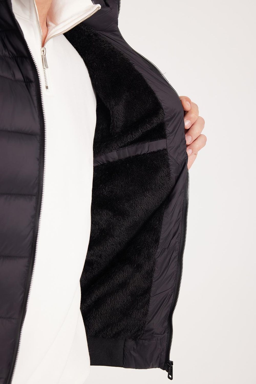 Erkek Relax Fit Rahat Kesim Çift Cepli Kapüşonlu İçi Kürklü Siyah Mont