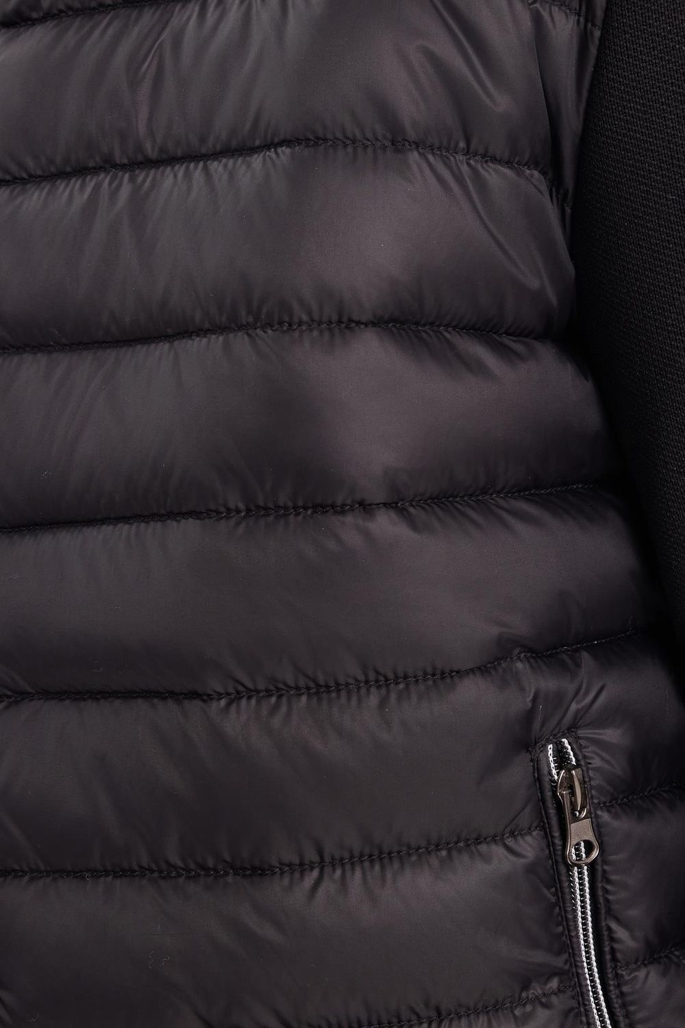 Erkek Relax Fit Rahat Kesim Kapitone Kollar Triko Çift Cepli Siyah Mont