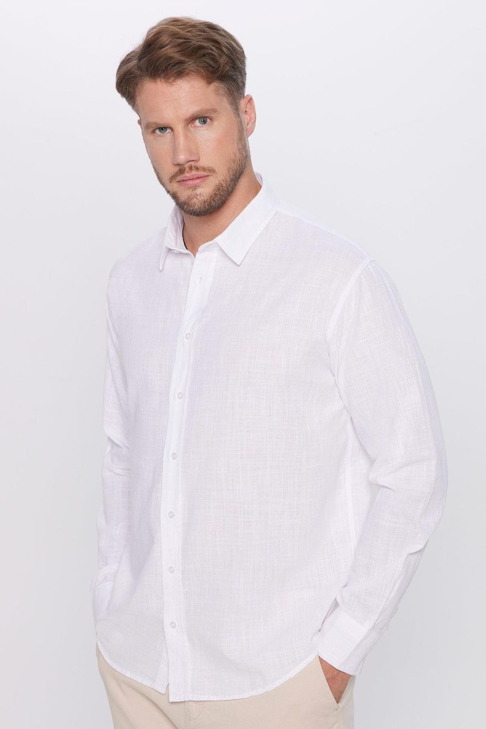 Erkek Relax Fit Rahat Kesim %100 Pamuk Keten Doku Beyaz Gömlek