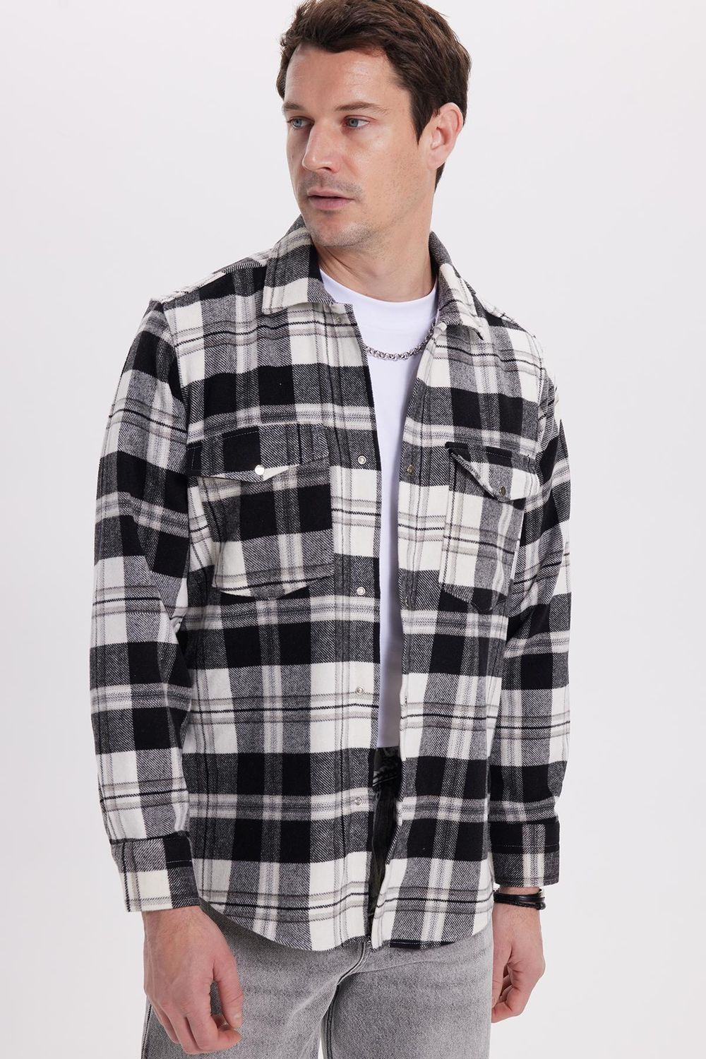 Erkek Regular Fit Rahat Kesim Kışlık Kareli Çift Cepli Çıtçıtlı Gömlek