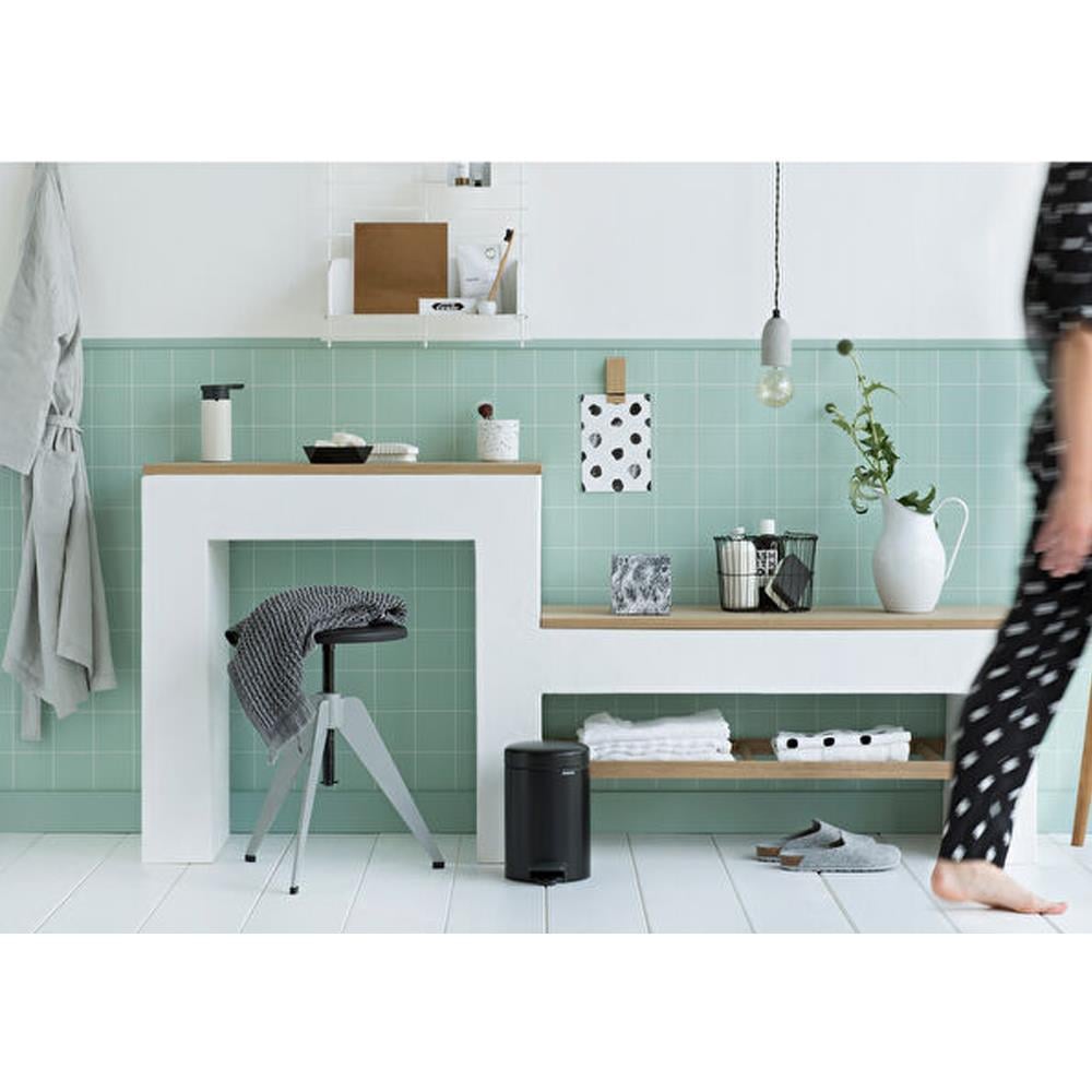 Brabantia Newicon Matt Black Çelik Pedallı Banyo Çöp Kovası 3 Lt