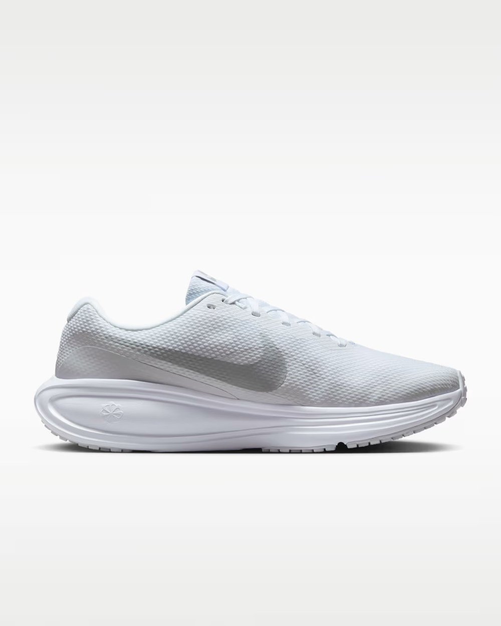 Nike Revolution 8 Erkek Beyaz Koşu Ayakkabısı