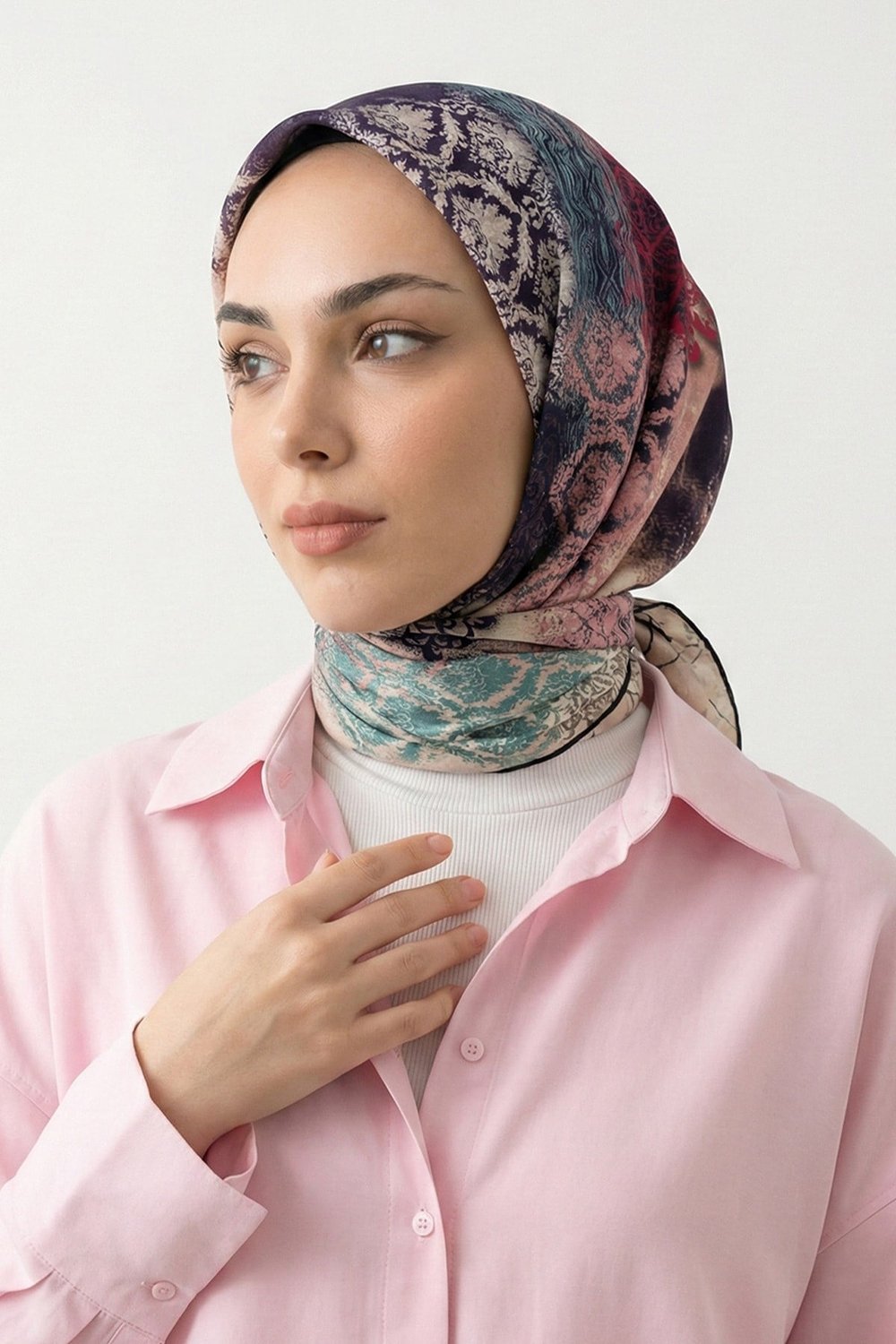 Karışık Motifli Krem Soft Pamuk Eşarp
