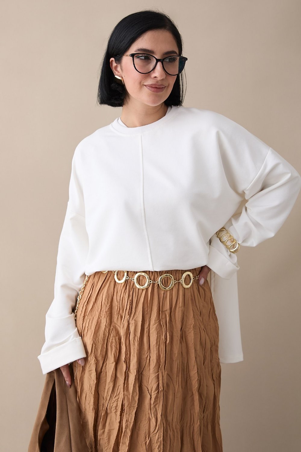 Kolu Katlamalı Oversize Beyaz Sweat