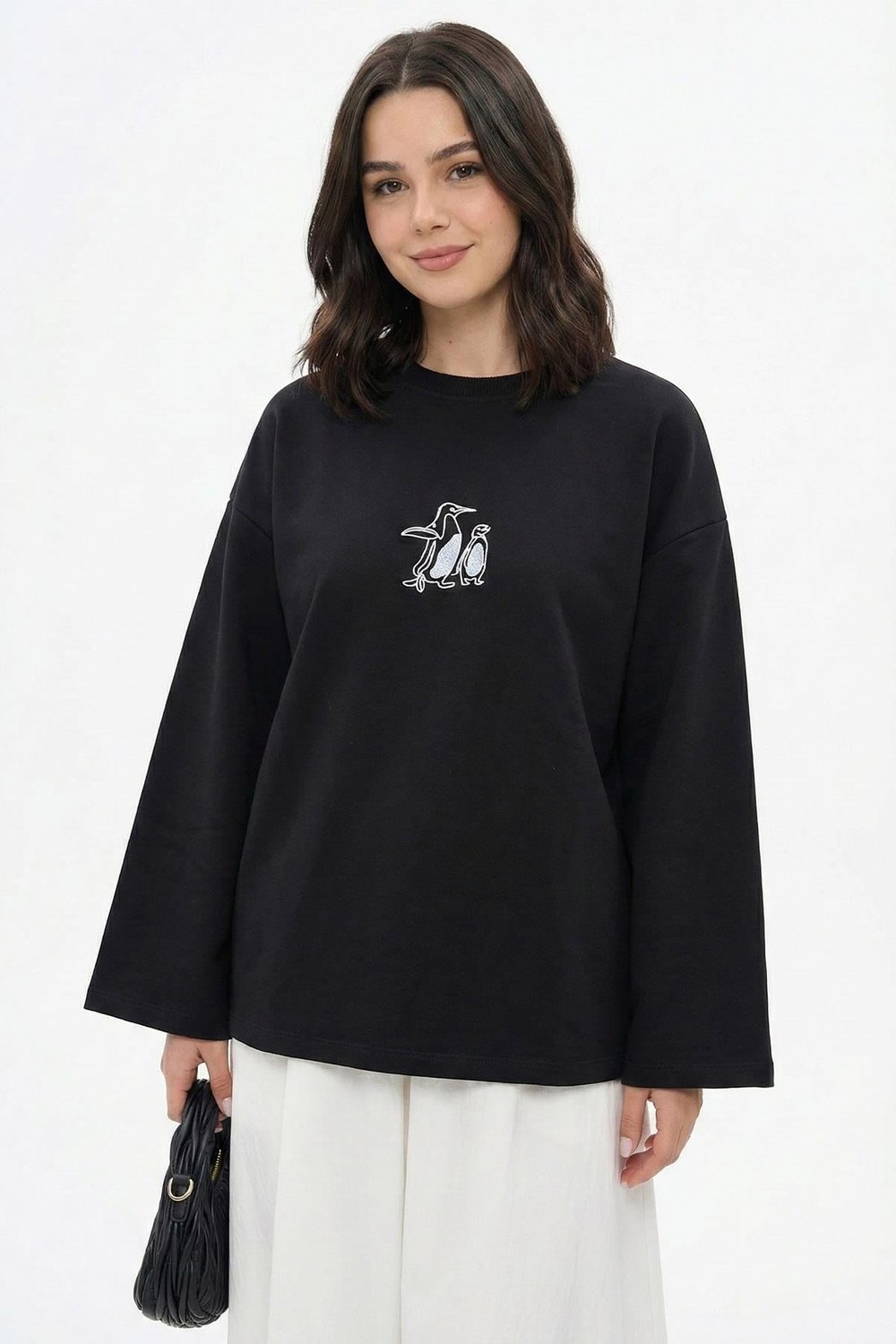 Penguen Nakışlı Oversize Siyah Sweat